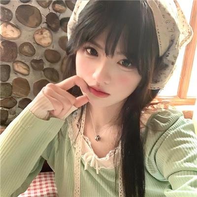 蒙娜丽莎与血月亮